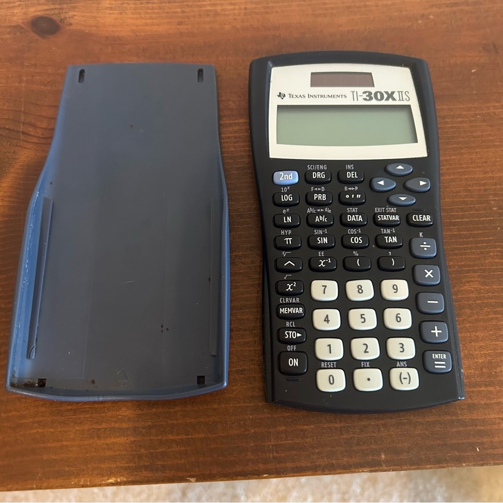Texas Instruments-30 XIIS Calculator - Picture 2 of 4